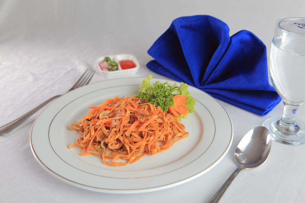 Cordela Hotel Medan Luaran gambar