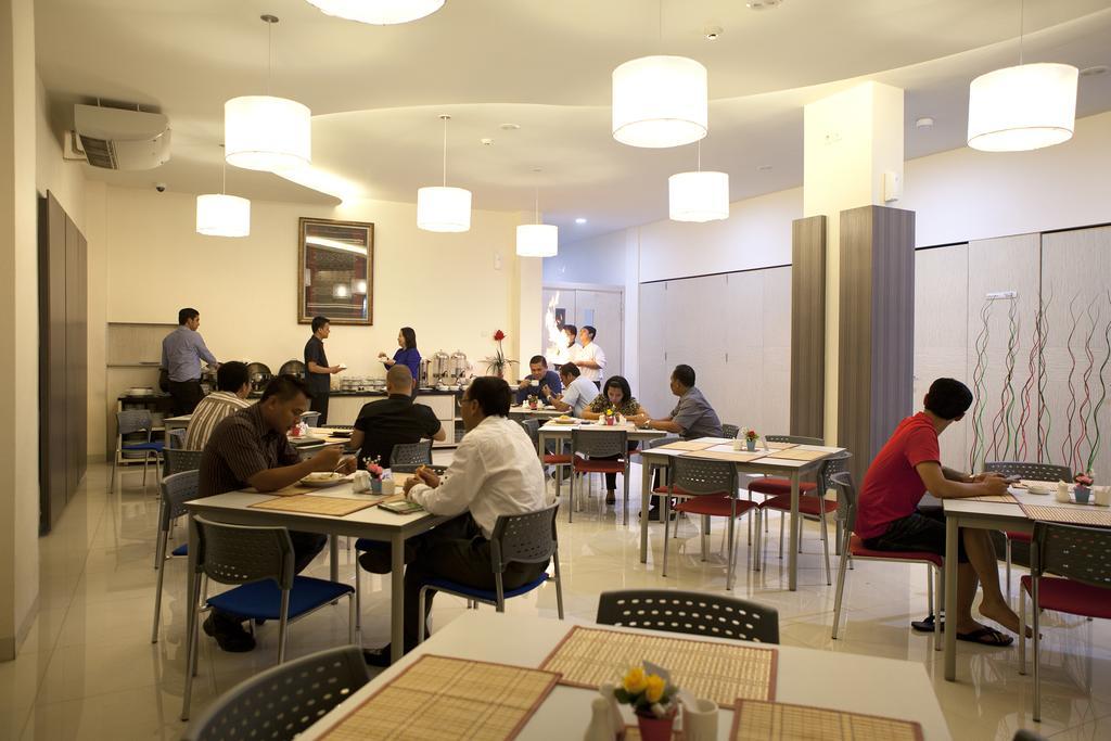 Cordela Hotel Medan Luaran gambar