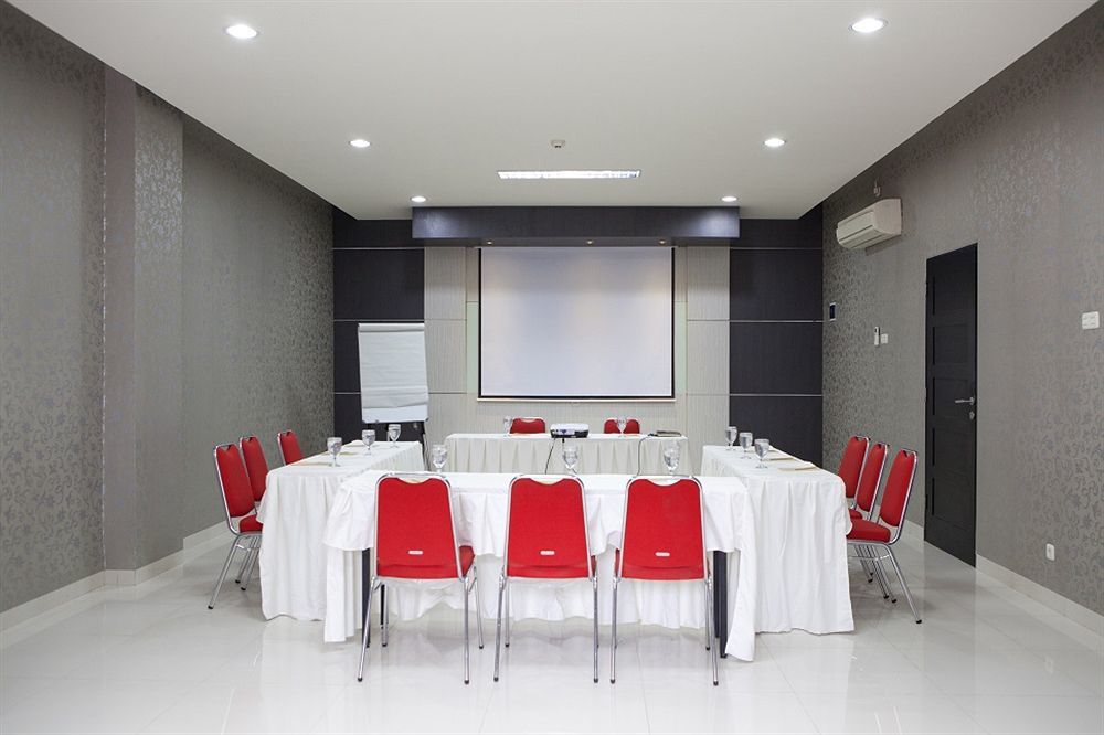 Cordela Hotel Medan Luaran gambar